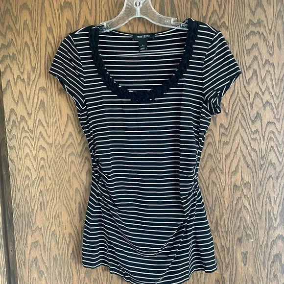 WHB black‎ Stripped Scoop Neck Tee s - Picture 1 of 5